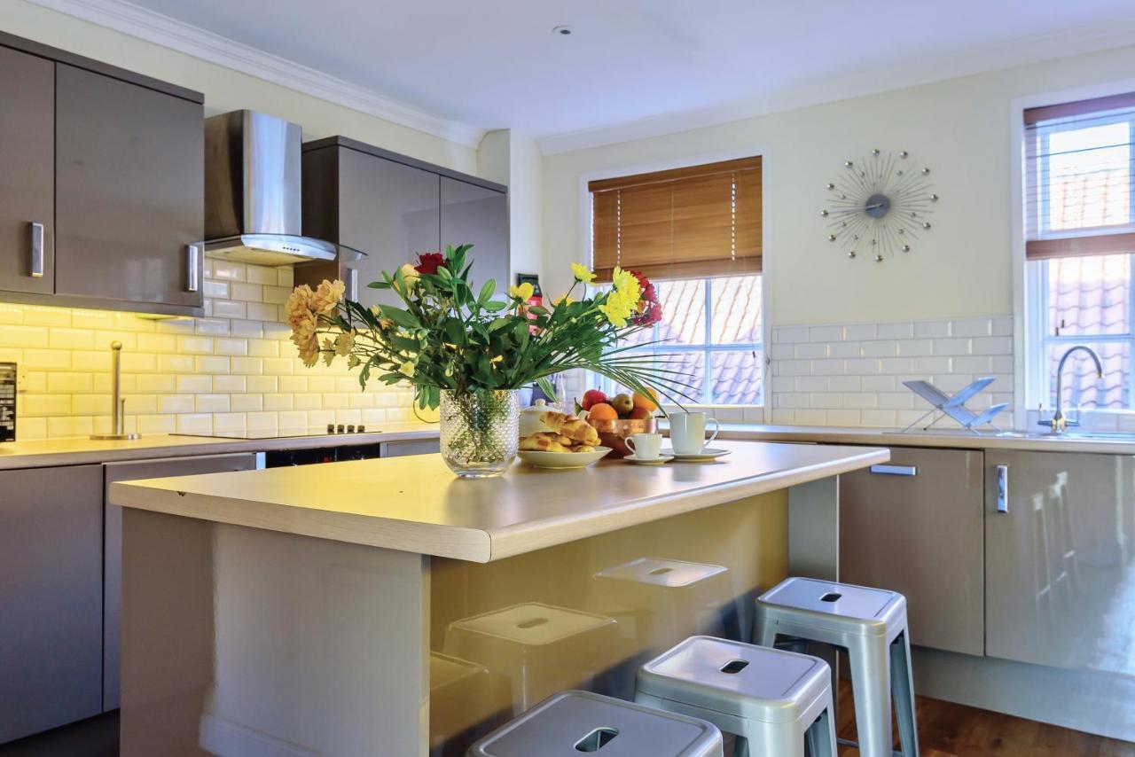 Апартаменты 37A Stonegate Loft Йорк Экстерьер фото
